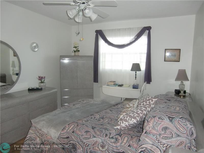 4401 NW 41 Street, Unit 404, Lauderdale Lakes, FL 33319 Photo