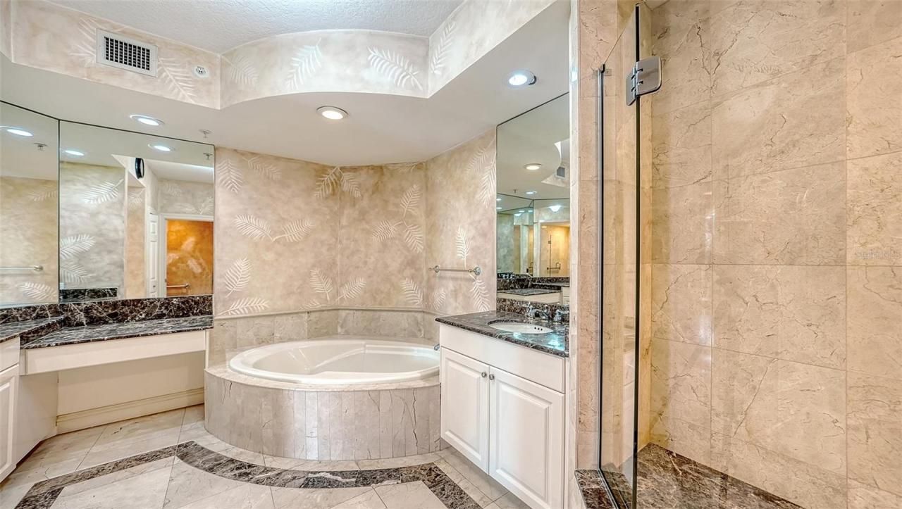 401 N Point Road, Unit 301, Osprey, FL 34229 Photo