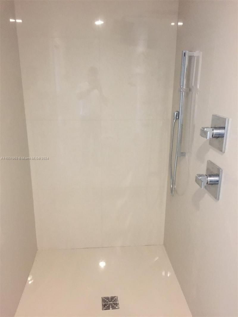 600 NE 27 St, Unit 2304, Miami, FL 33137 Photo