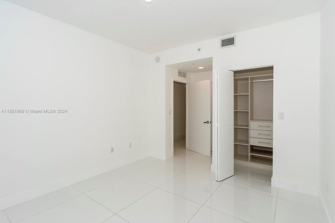 600 NE 27 St, Unit 2304, Miami, FL 33137 Photo