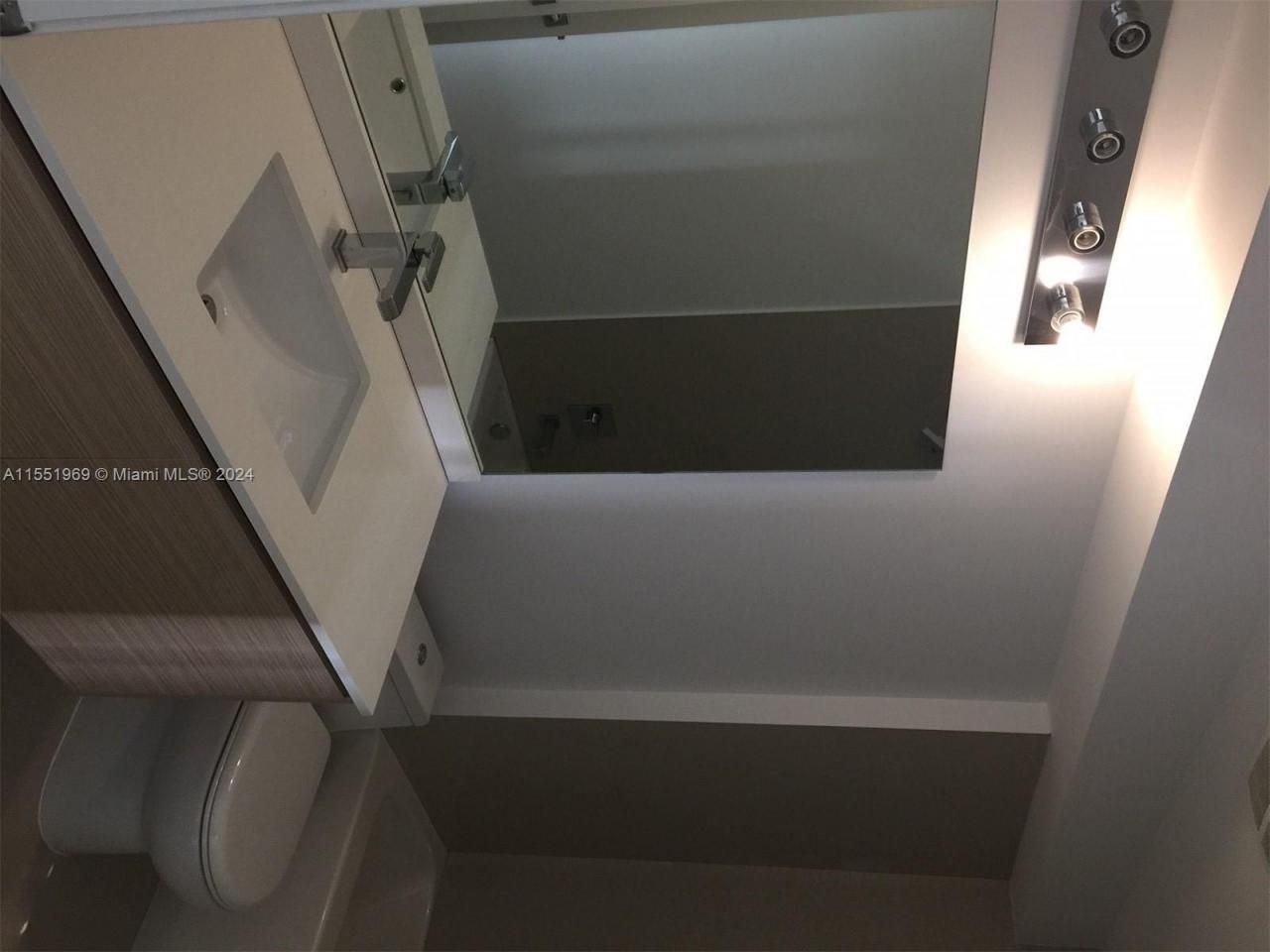 600 NE 27 St, Unit 2304, Miami, FL 33137 Photo