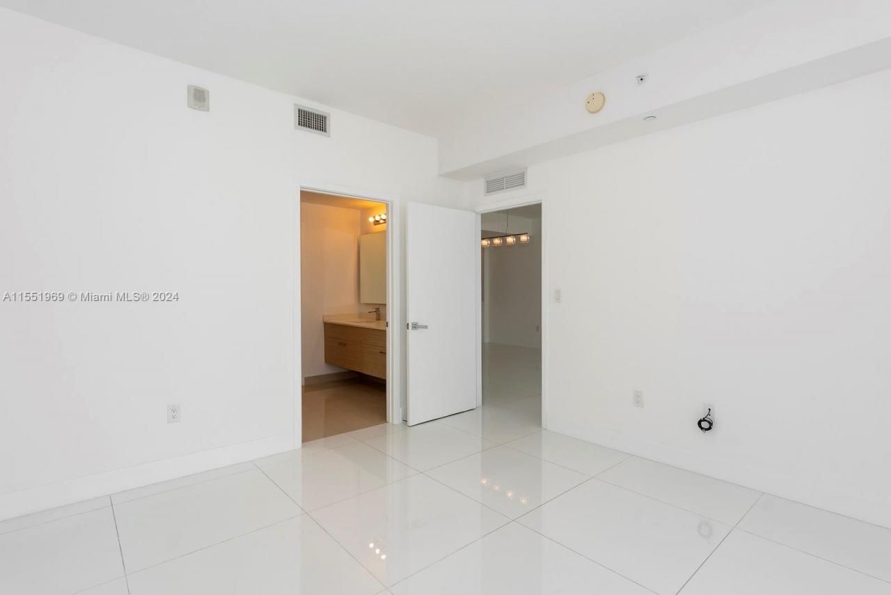 600 NE 27 St, Unit 2304, Miami, FL 33137 Photo