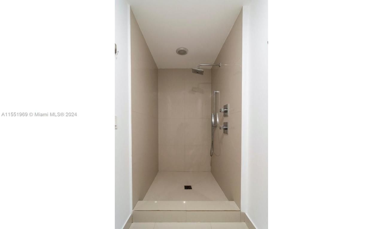 600 NE 27 St, Unit 2304, Miami, FL 33137 Photo