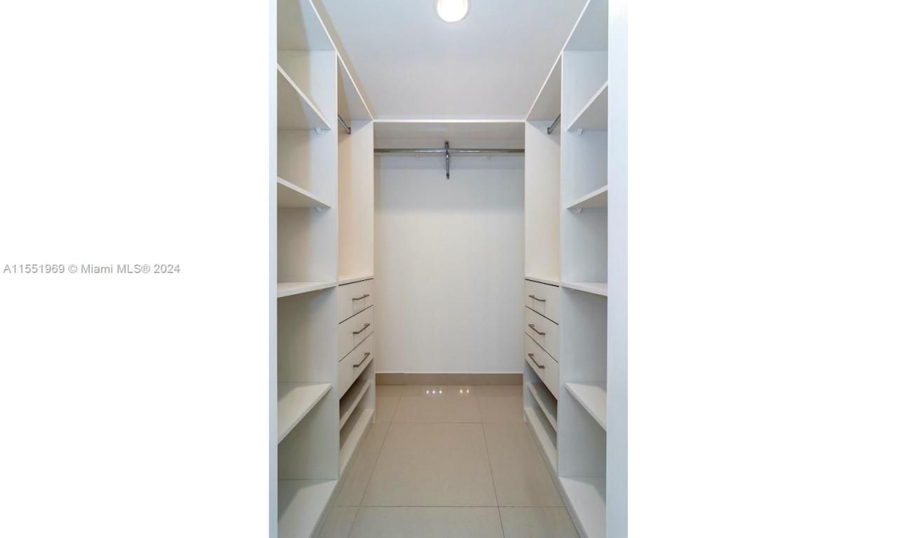 600 NE 27 St, Unit 2304, Miami, FL 33137 Photo