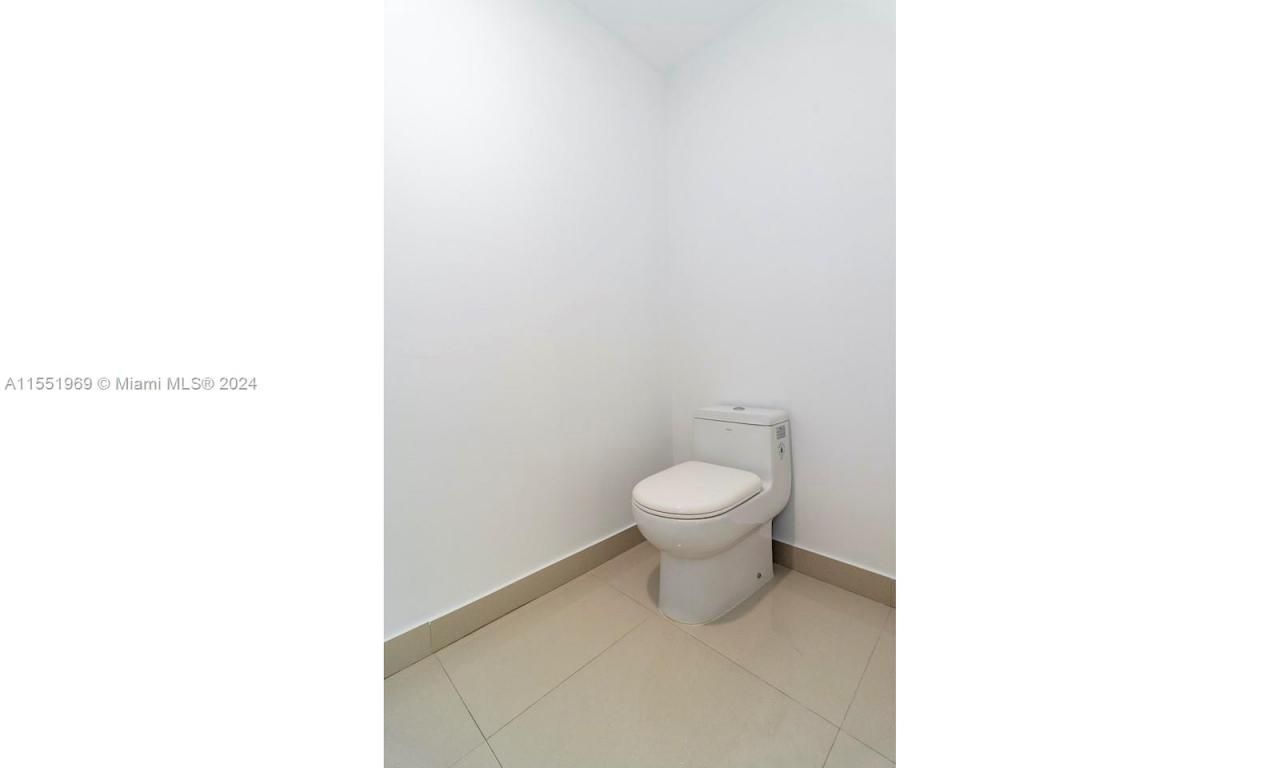 600 NE 27 St, Unit 2304, Miami, FL 33137 Photo
