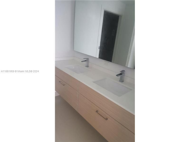 600 NE 27 St, Unit 2304, Miami, FL 33137 Photo