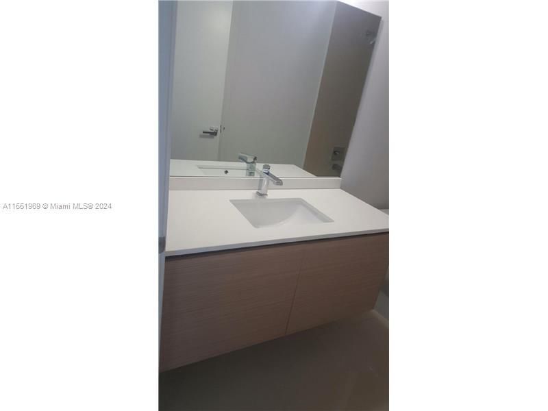 600 NE 27 St, Unit 2304, Miami, FL 33137 Photo