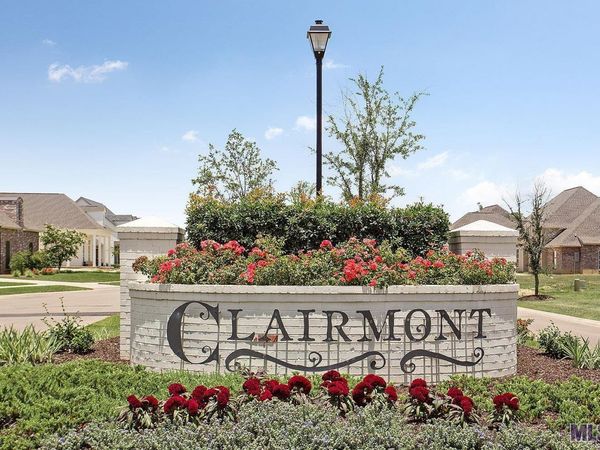 68 Rue Lierre, Zachary, LA 70791