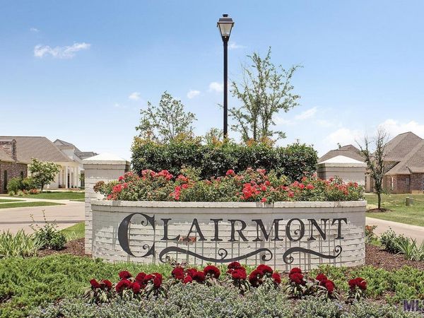 77 Rue Lierre, Zachary, LA 70791