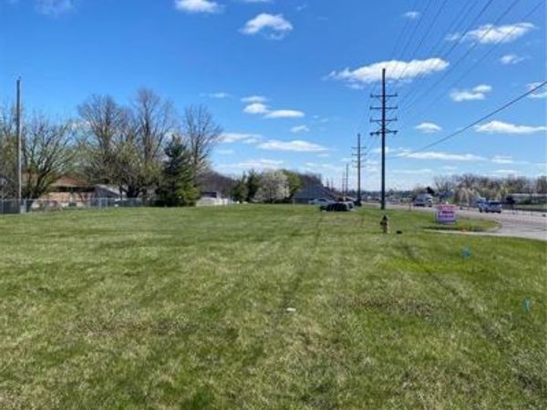 787 West Terra Lane, O'Fallon, MO 63366