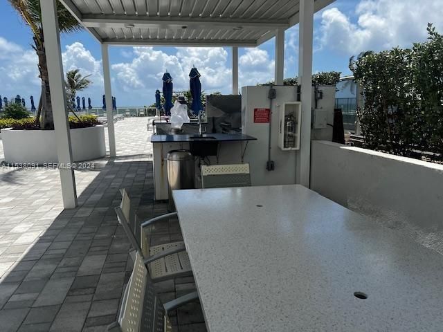 1904 S Ocean Dr, Unit 205, Hallandale Beach, FL 33009 Photo