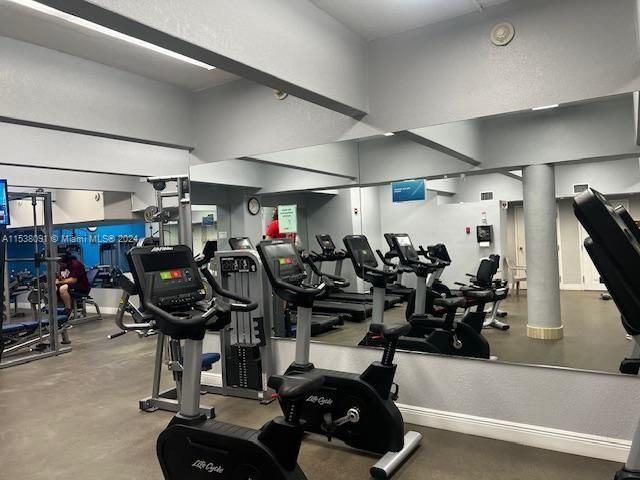 1904 S Ocean Dr, Unit 205, Hallandale Beach, FL 33009 Photo