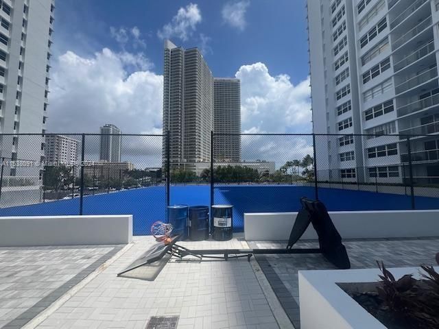 1904 S Ocean Dr, Unit 205, Hallandale Beach, FL 33009 Photo