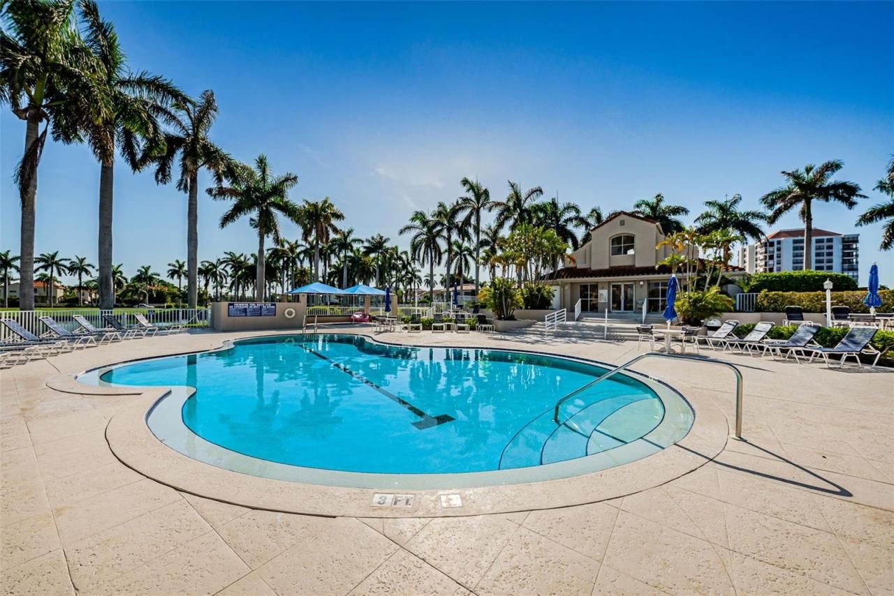 6000 Bahia Del Mar Circle, Unit 130, Saint Petersburg, FL 33715 Photo