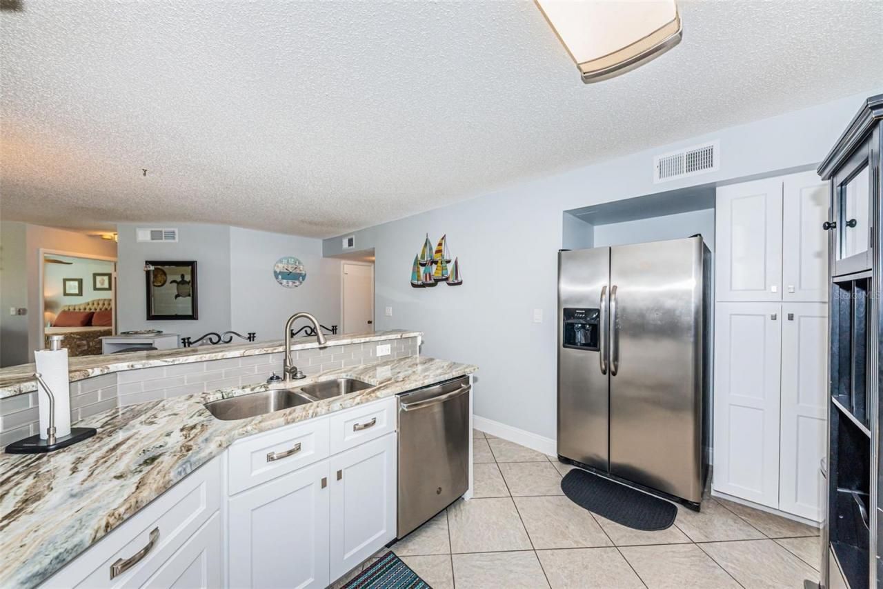 6000 Bahia Del Mar Circle, Unit 130, Saint Petersburg, FL 33715 Photo