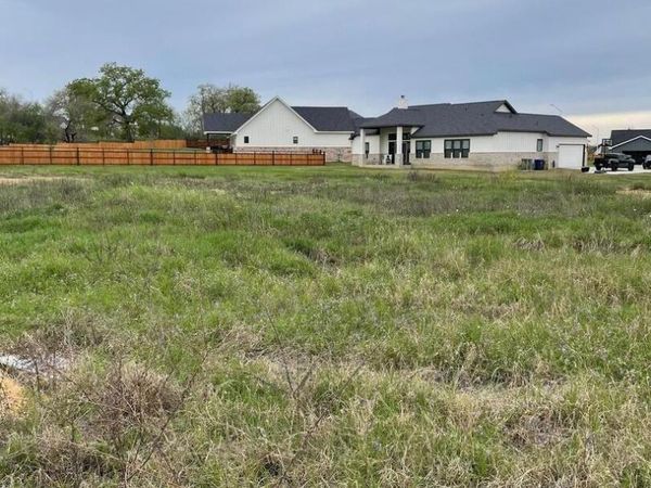 120 BAYBERRY CT, La Vernia, TX 78121