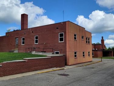 427 N STEER Street, Addison Vlg, MI 49220