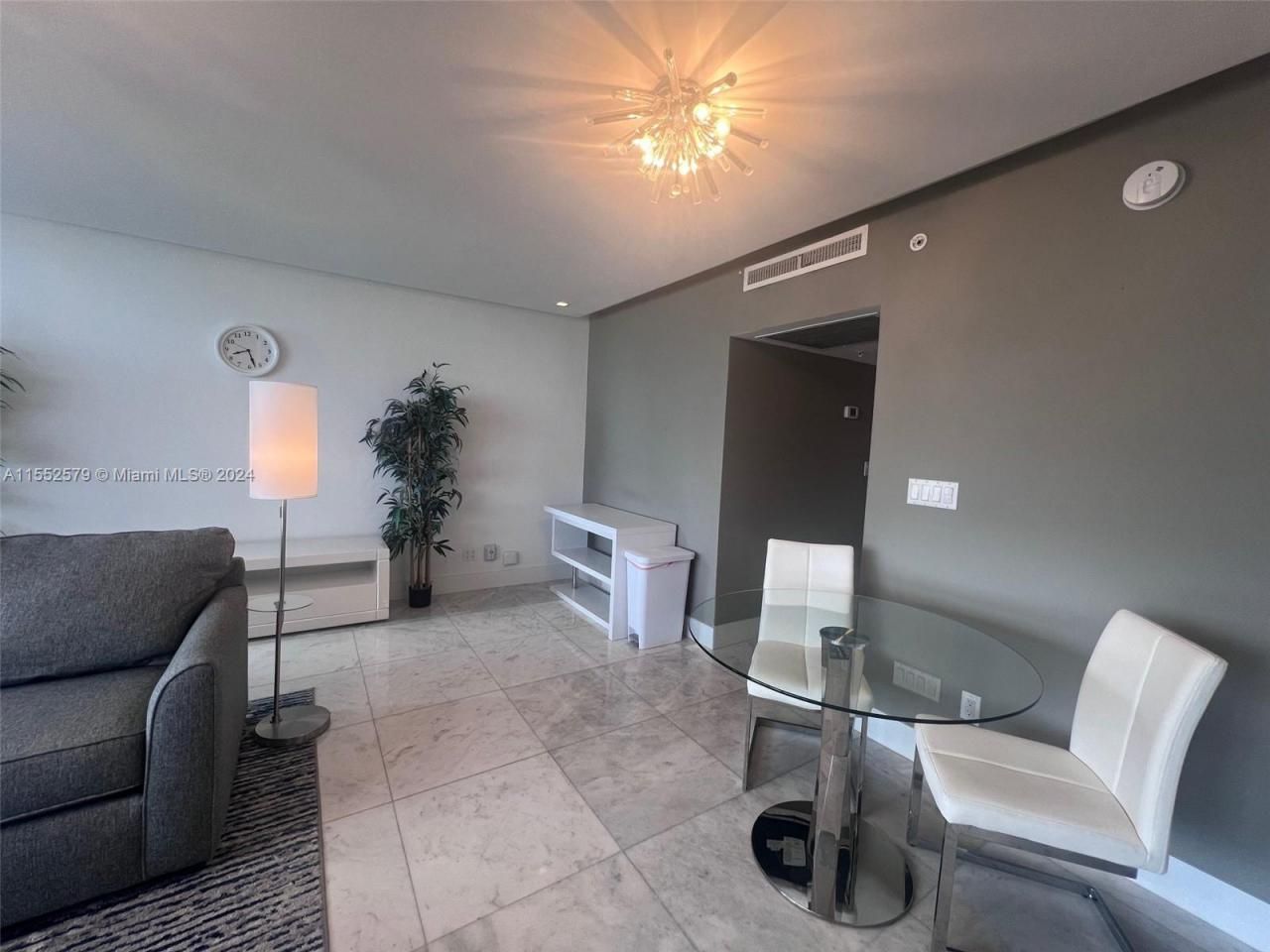 100 Lincoln Rd, Unit 1536, Miami Beach, FL 33139 Photo