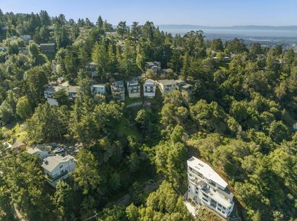 1 Westover Dr, Oakland, CA 94603 Photo