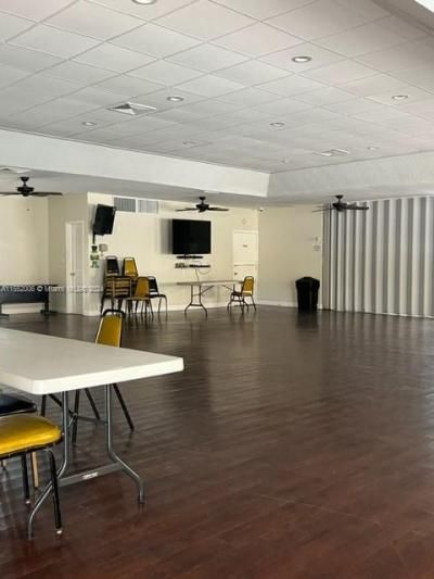 2871 Somerset Dr, Unit 218, Lauderdale Lakes, FL 33311 Photo