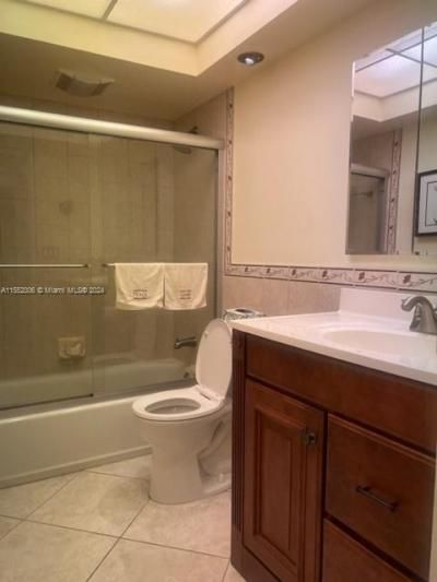 2871 Somerset Dr, Unit 218, Lauderdale Lakes, FL 33311 Photo