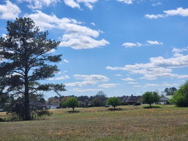 West Lehmberg Road, Columbus, MS 39702