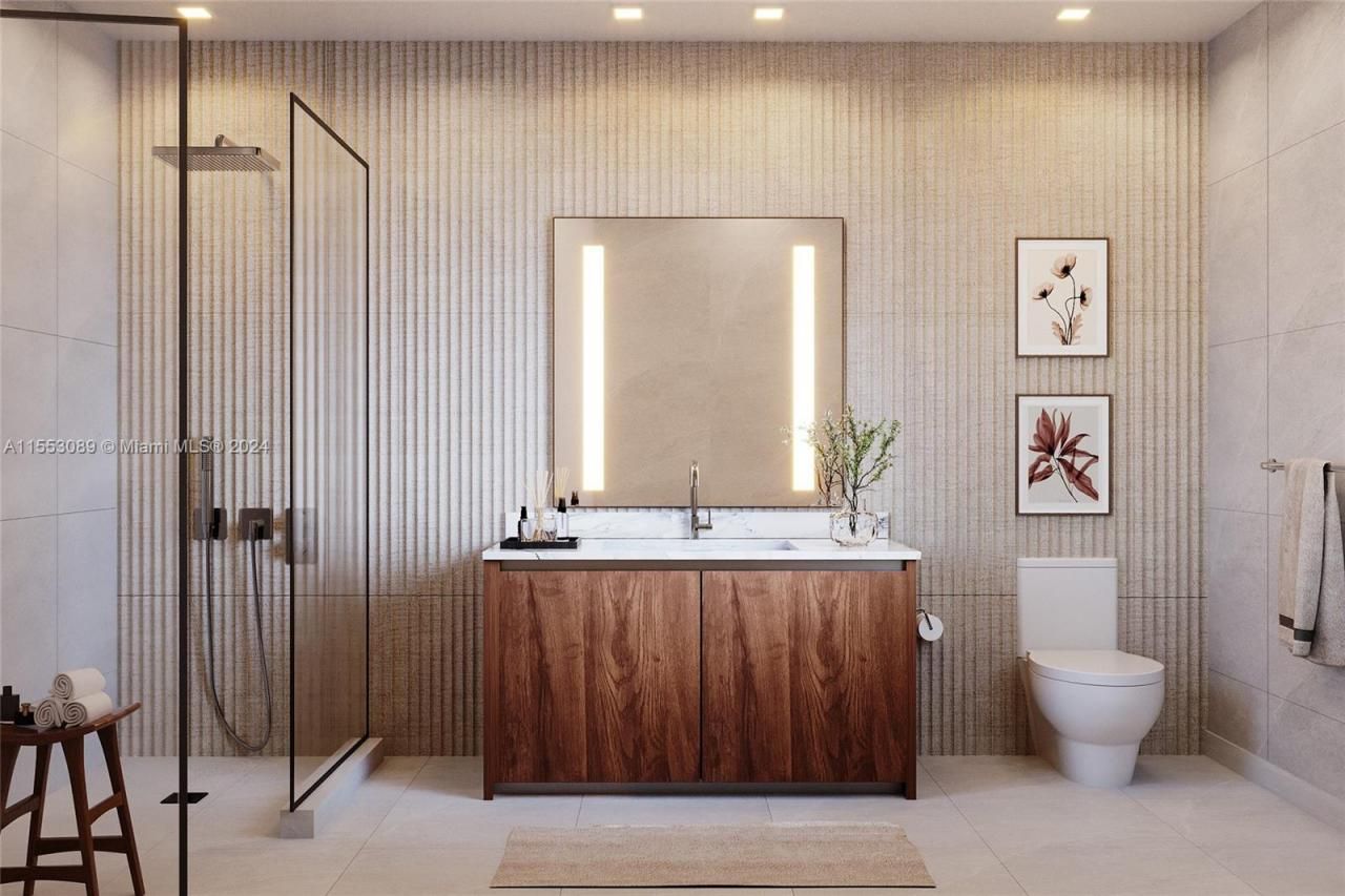 6940 Abbott Ave, Unit 615, Miami Beach, FL 33141 Photo