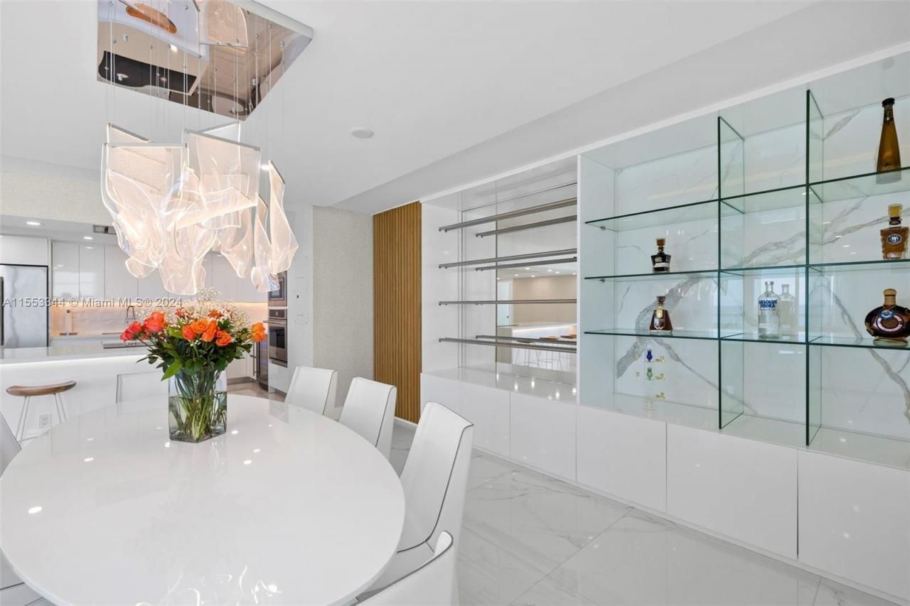 5151 Collins Ave, Unit 1527, Miami Beach, FL 33140 Photo