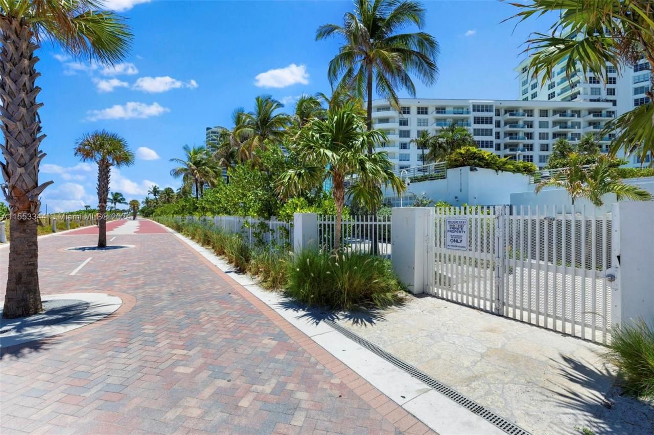 5151 Collins Ave, Unit 1527, Miami Beach, FL 33140 Photo