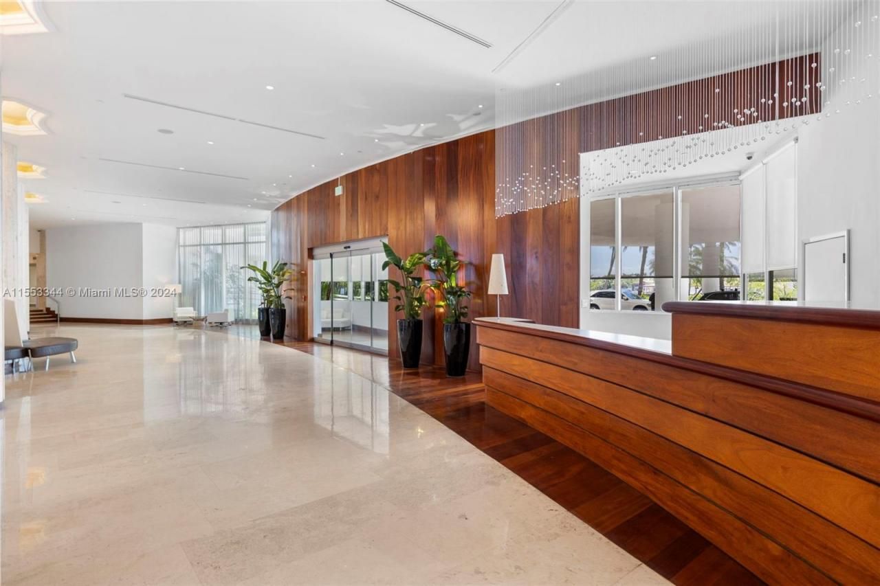 5151 Collins Ave, Unit 1527, Miami Beach, FL 33140 Photo