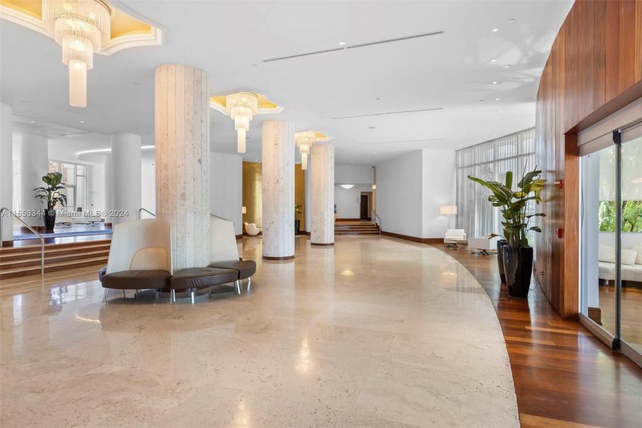 5151 Collins Ave, Unit 1527, Miami Beach, FL 33140 Photo
