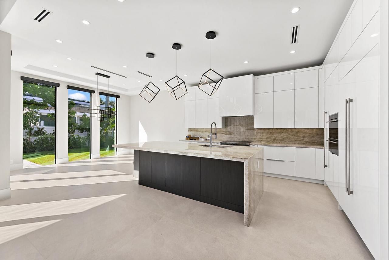 362 Churchill Road, West Palm Beach, FL 33405 Photo