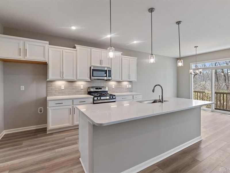 2639 Golden Leaf Drive, Beavercreek, OH 45431 Photo 7