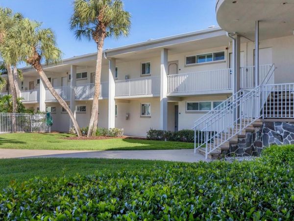 500 S WASHINGTON DRIVE, Unit 5B, SARASOTA, FL 34236