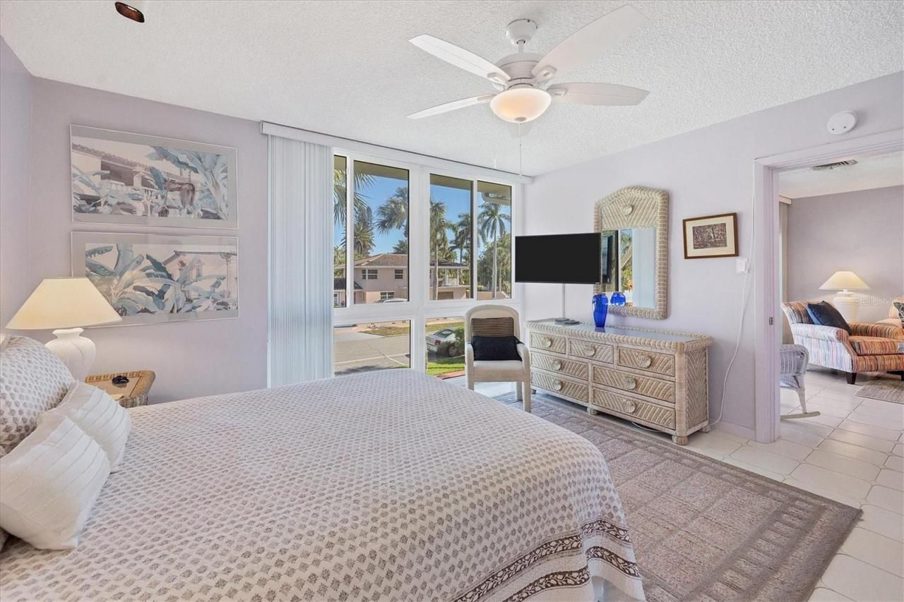 500 S Washington Drive, Unit 5B, Sarasota, FL 34236 Photo