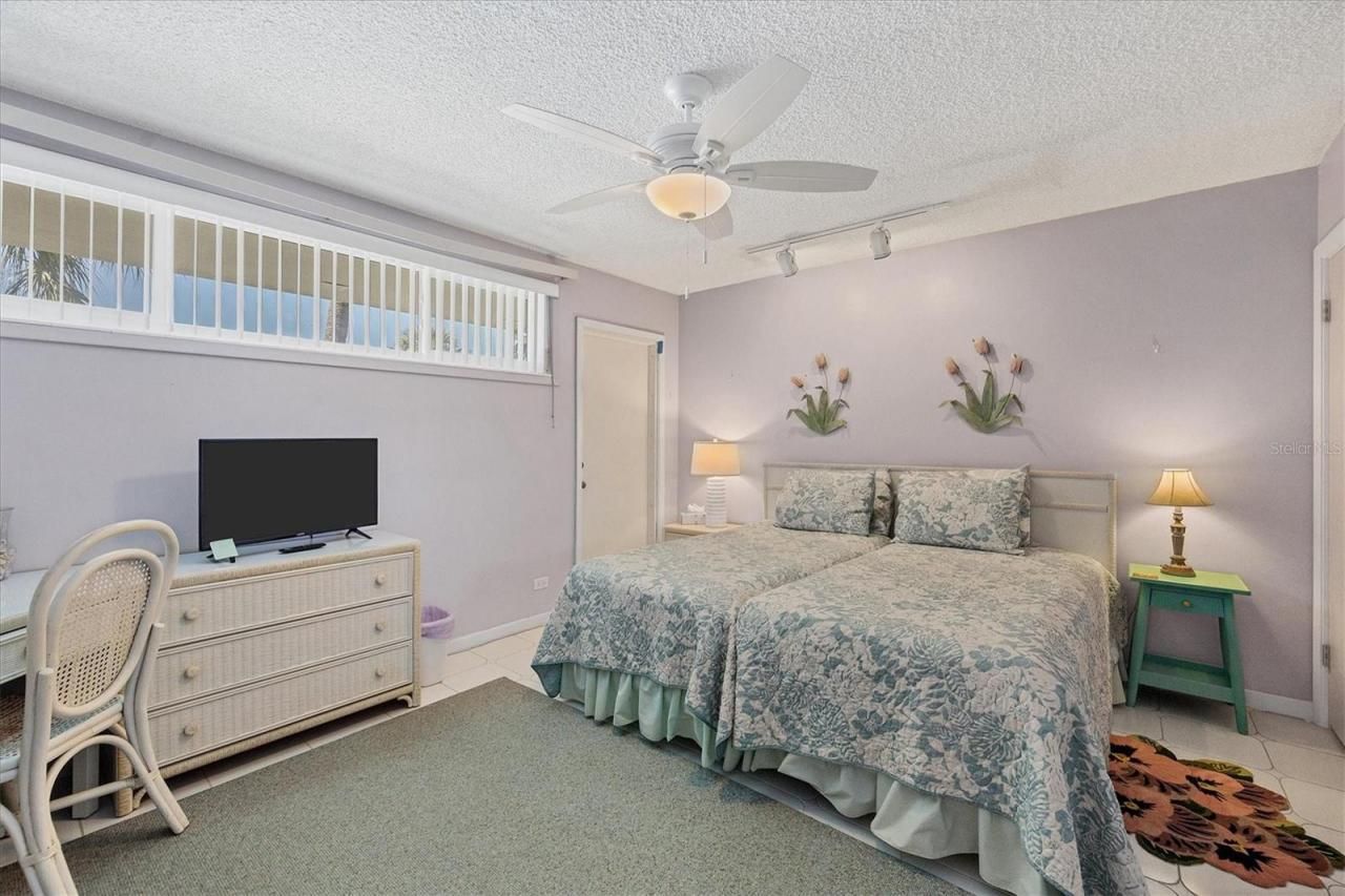 500 S Washington Drive, Unit 5B, Sarasota, FL 34236 Photo