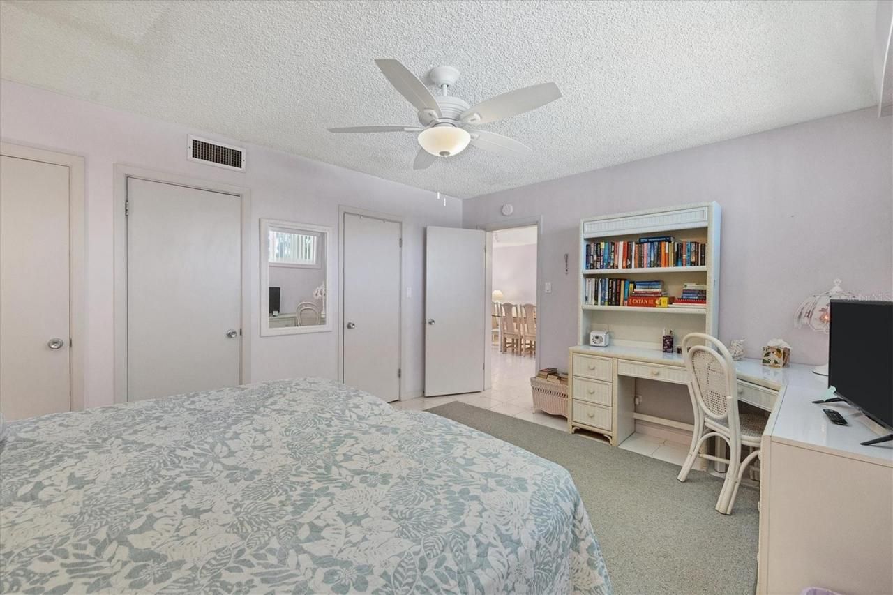 500 S Washington Drive, Unit 5B, Sarasota, FL 34236 Photo