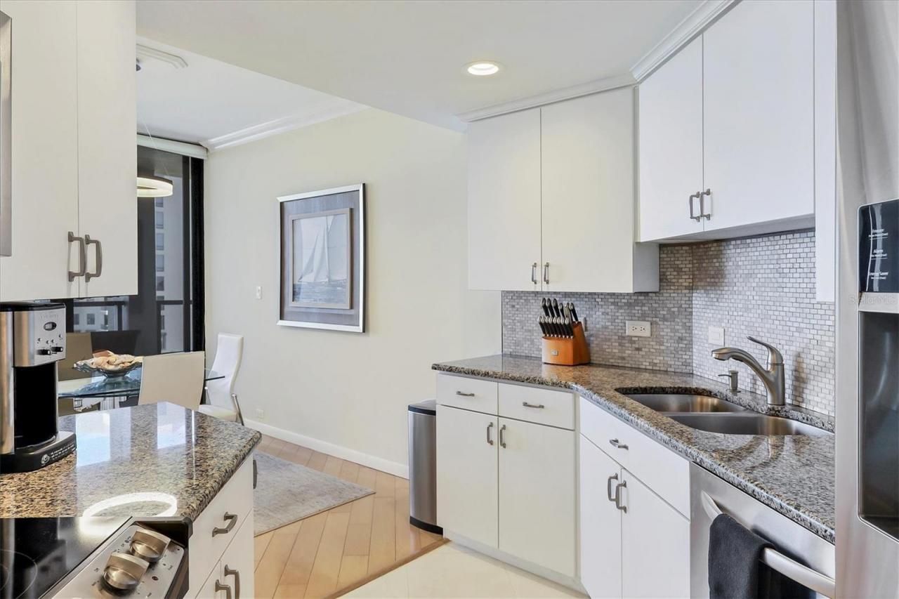 1211 Gulf Of Mexico Drive, Unit 405, Longboat Key, FL 34228 Photo