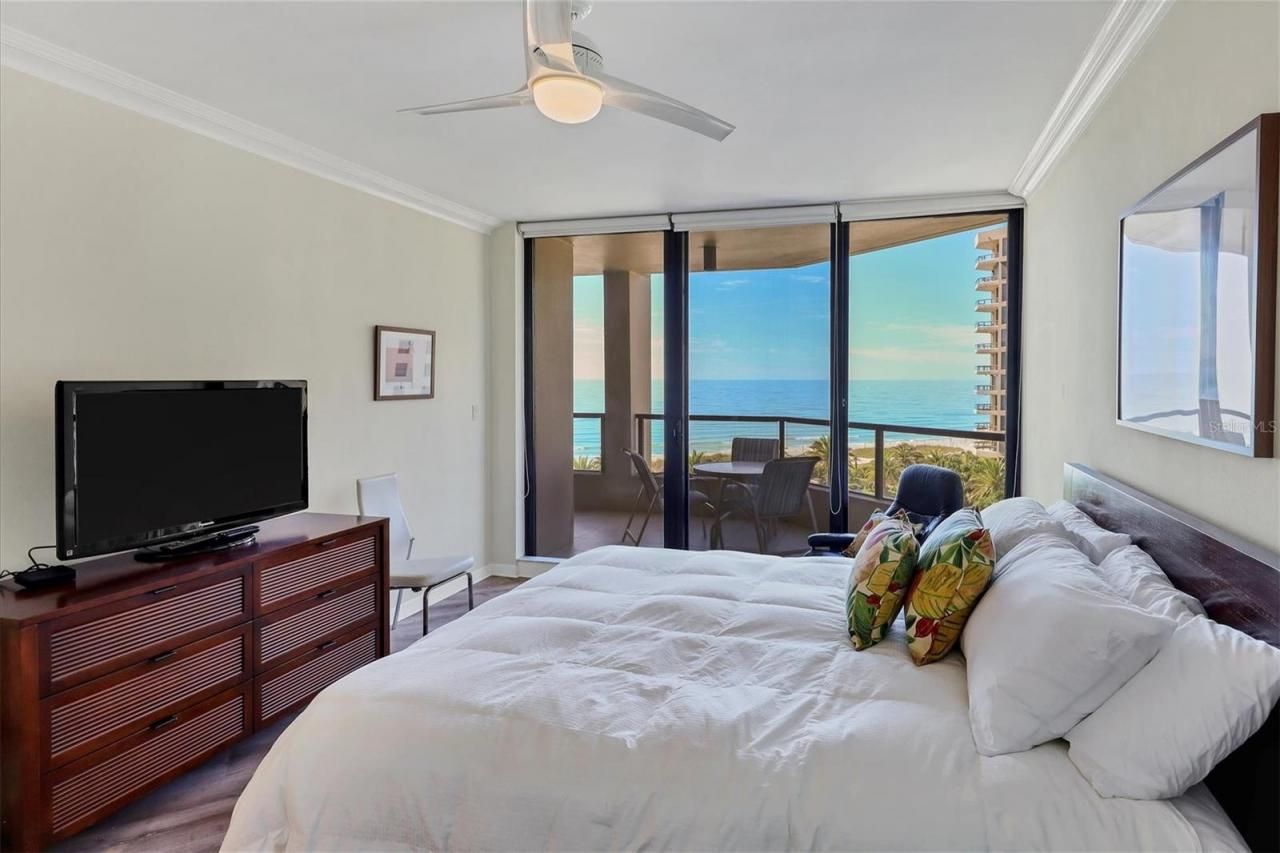 1211 Gulf Of Mexico Drive, Unit 405, Longboat Key, FL 34228 Photo