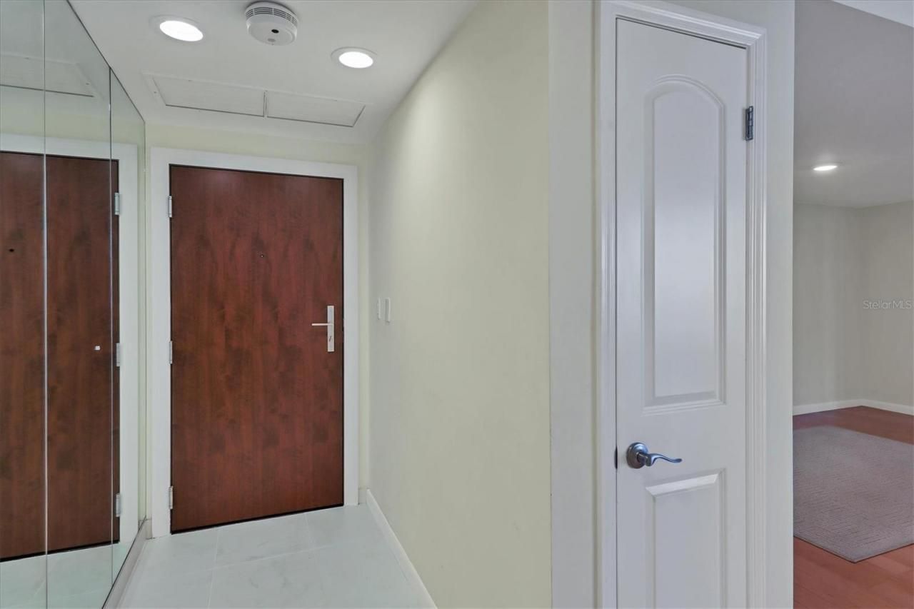 1211 Gulf Of Mexico Drive, Unit 405, Longboat Key, FL 34228 Photo