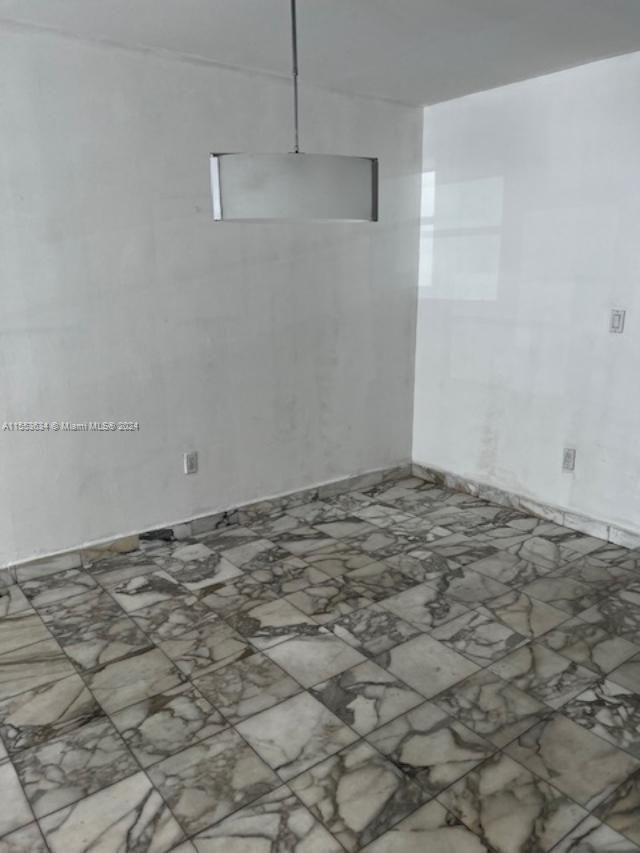 17560 Atlantic Blvd, Unit 301, Sunny Isles Beach, FL 33160 Photo
