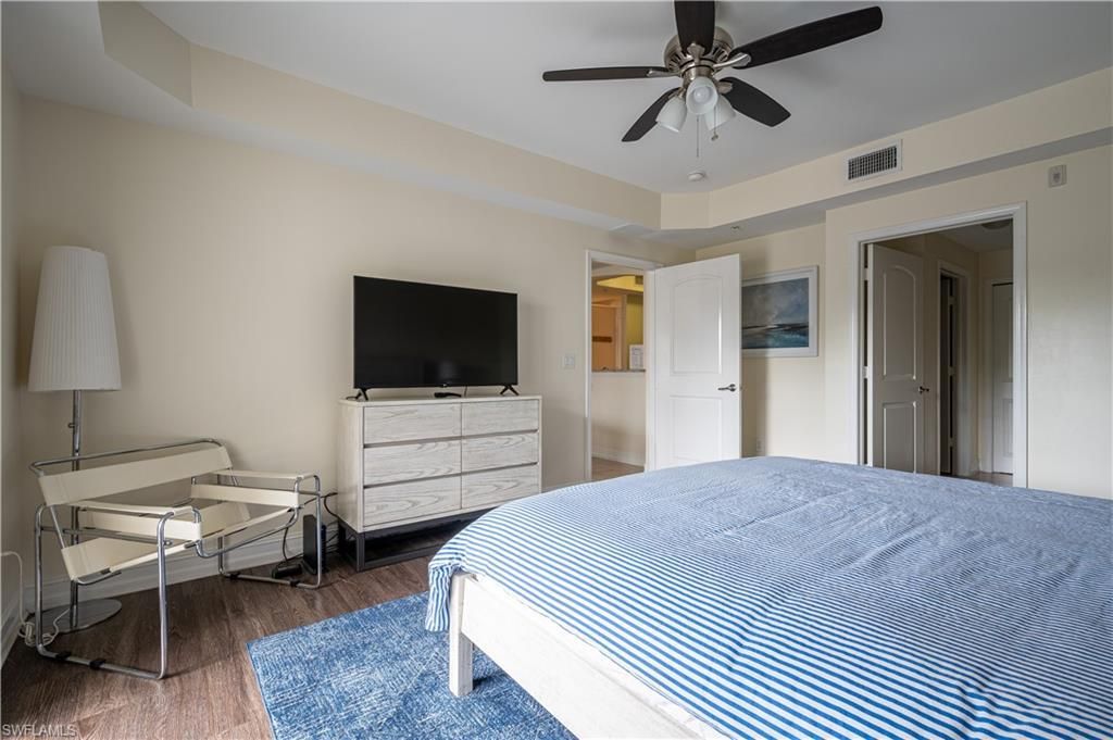 1100 Pine Ridge Rd, Unit A304, Naples, FL 34108 Photo