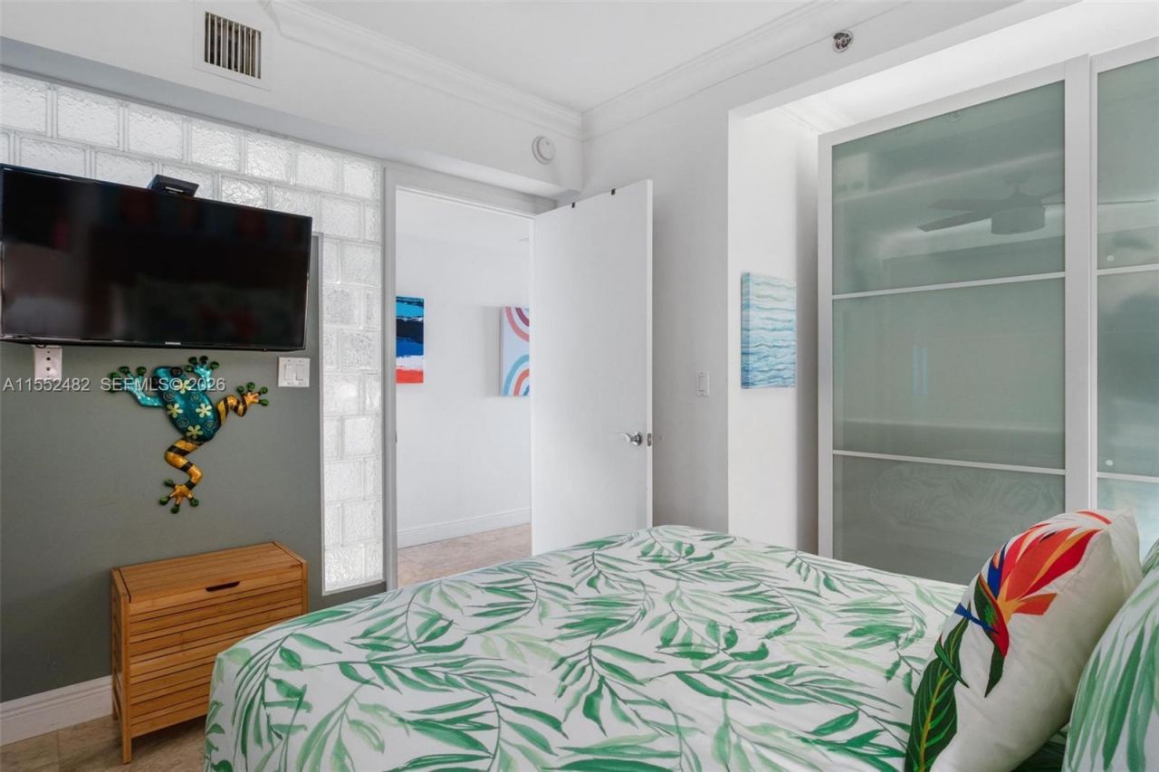 1830 S Ocean Dr, Unit 5005, Hallandale Beach, FL 33009 Photo