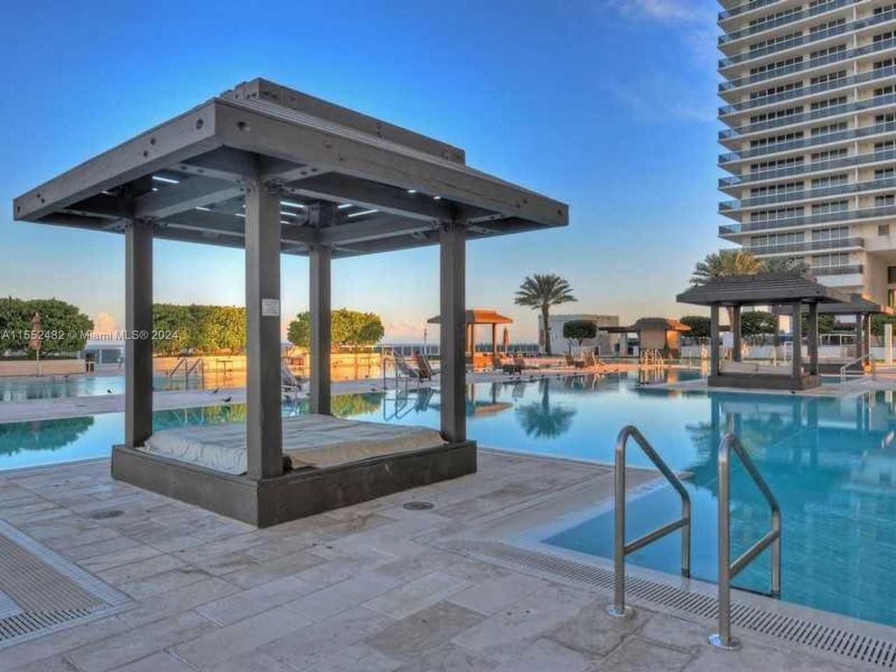 1830 S Ocean Dr, Unit 5005, Hallandale Beach, FL 33009 Photo