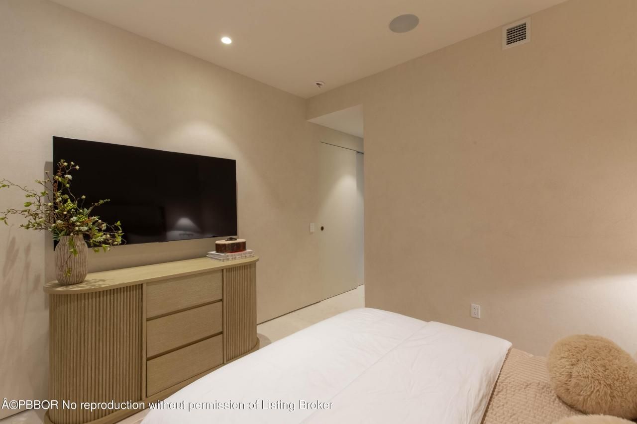 200 Arkona Court, Unit 1102, West Palm Beach, FL 33401 Photo