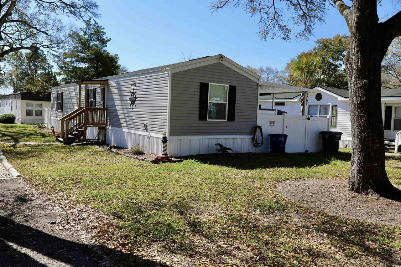 4520 Albatross St. Photo 17