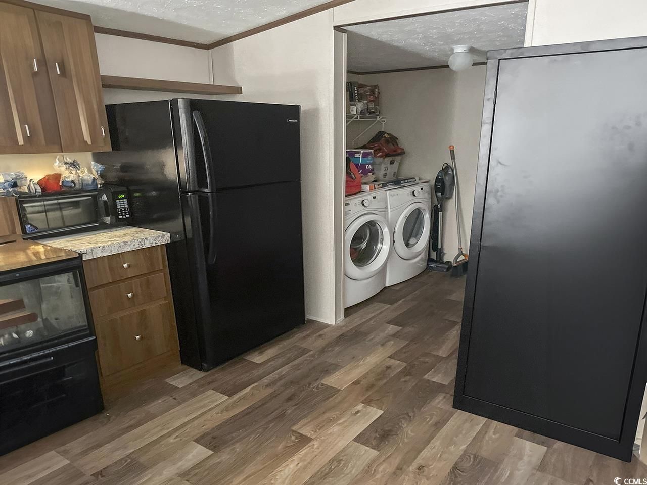 4520 Albatross St. Photo 8