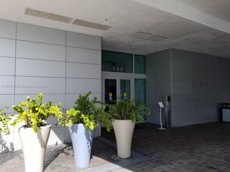 325 S Biscayne Blvd, Unit 2118, Miami, FL 33131 Photo