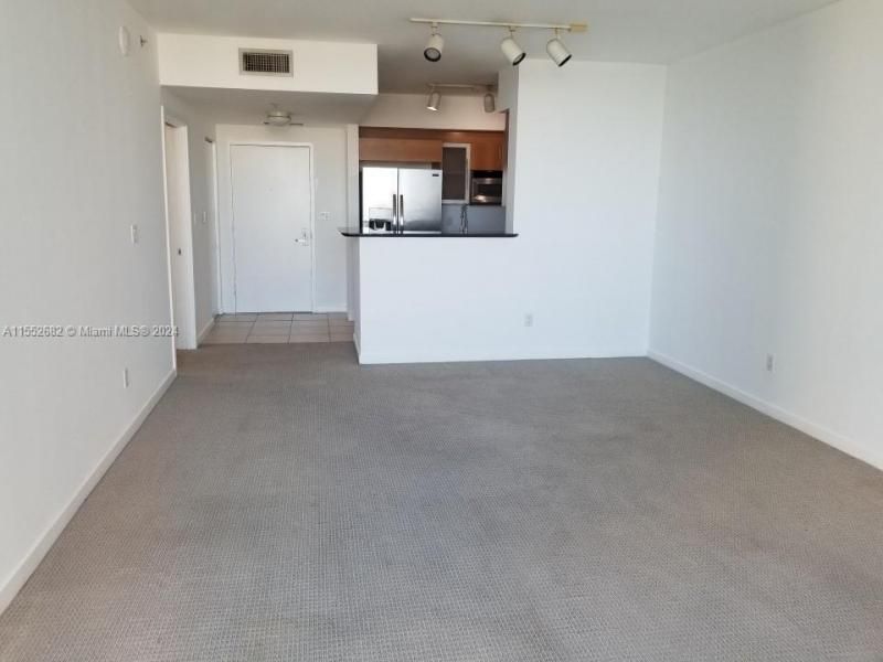 325 S Biscayne Blvd, Unit 2118, Miami, FL 33131 Photo