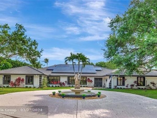 10300 Prestwick Road, Boynton Beach, FL 33436